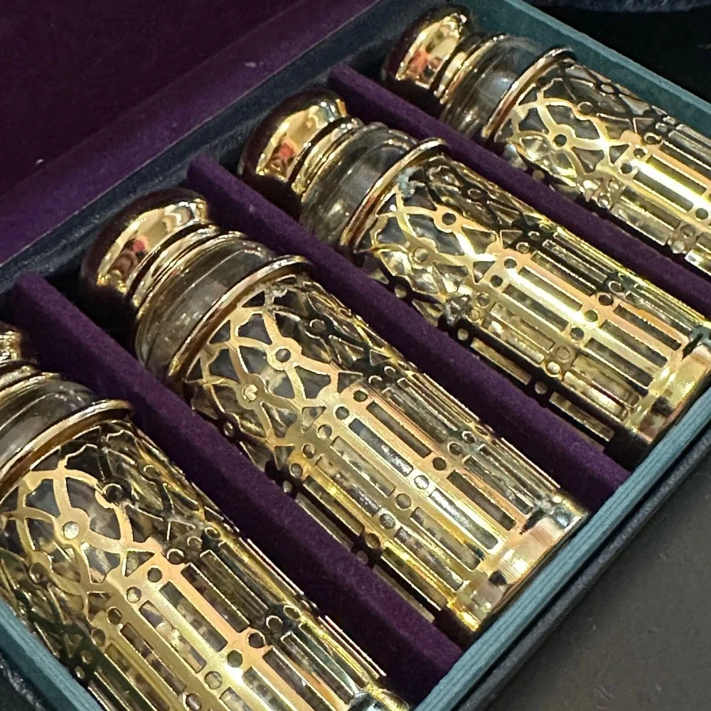 Vintage Gold Filigree Glass Salt Pepper Shakers Set of 4 MCM Boxed As Is